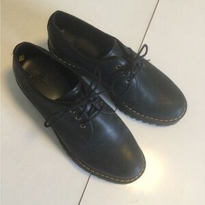 Dr. Martens Shriver Low